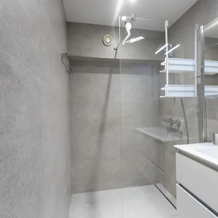 Charming Near The Apartman